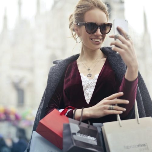 20 Habits of Rich Women Who Always Have Clean Homes